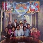 Cameo-Knights-of-the-sound-table